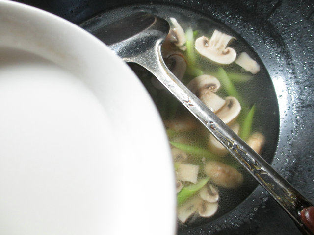 虾仁芦笋蘑菇羹步骤10