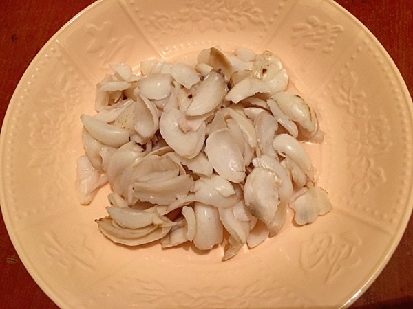 百合炒虾仁步骤1