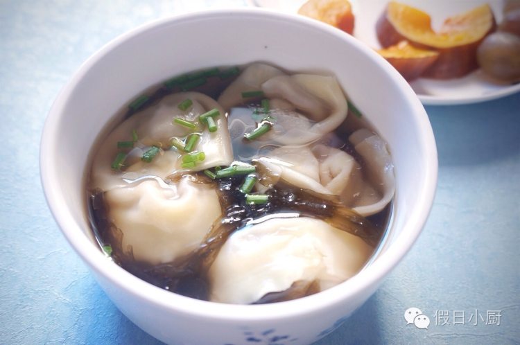 馄饨配蔬果（宝宝食谱步骤4