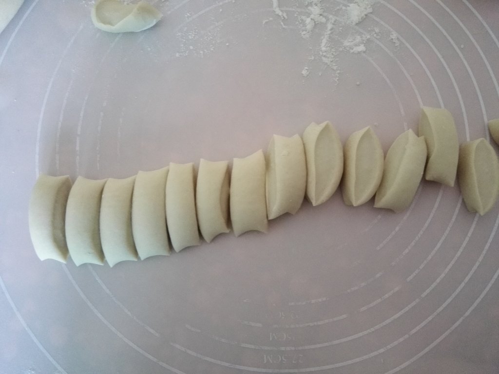 虾肉玉米饺子步骤4