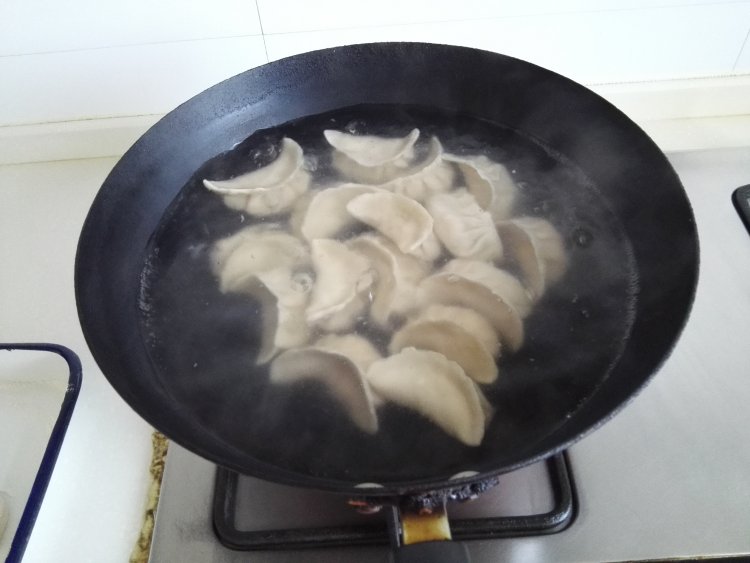 虾肉玉米饺子步骤8
