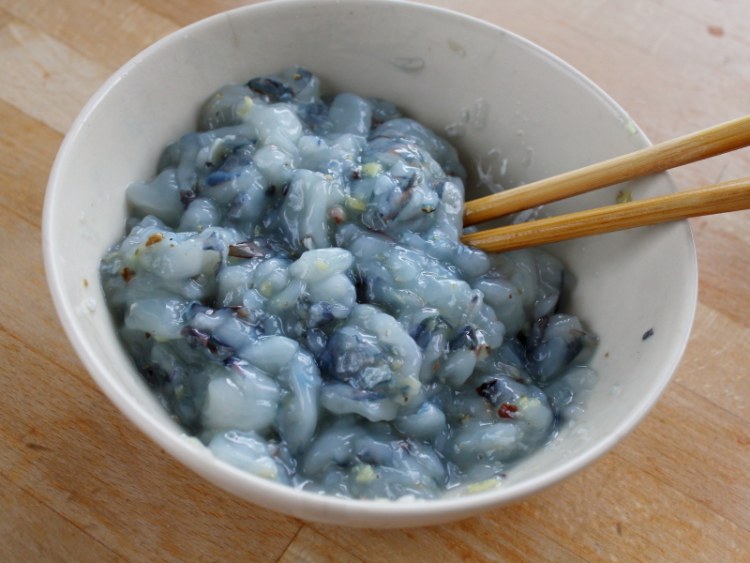 猪肉白菜虾仁煎饺步骤1