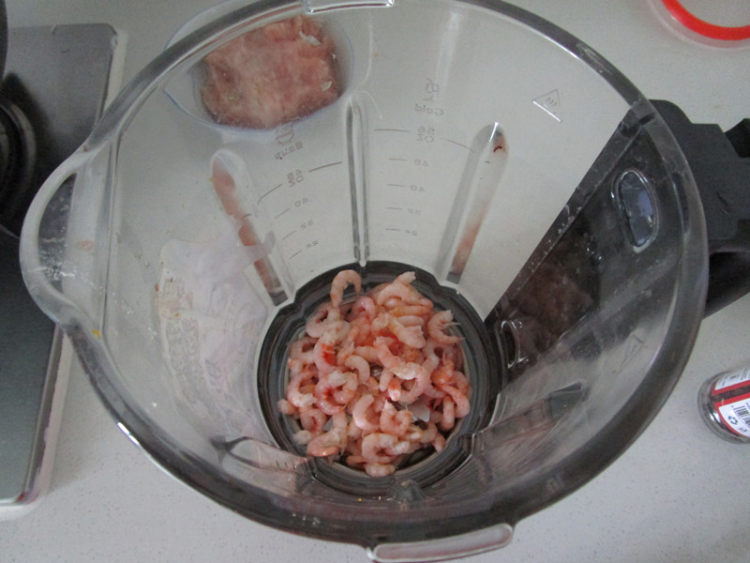 虾肉醸香菇步骤2