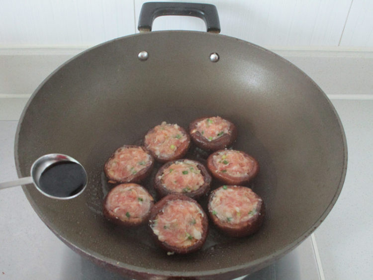 虾肉醸香菇步骤8