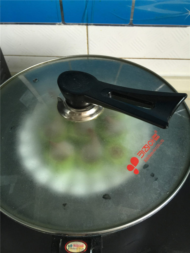 虾仁酿苦瓜步骤5
