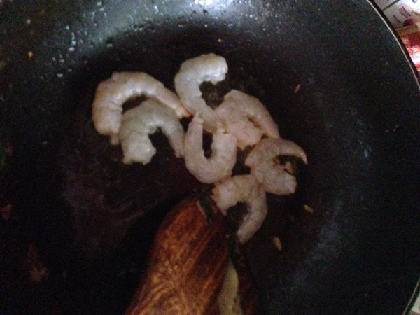 圆椒炒虾仁肉步骤5
