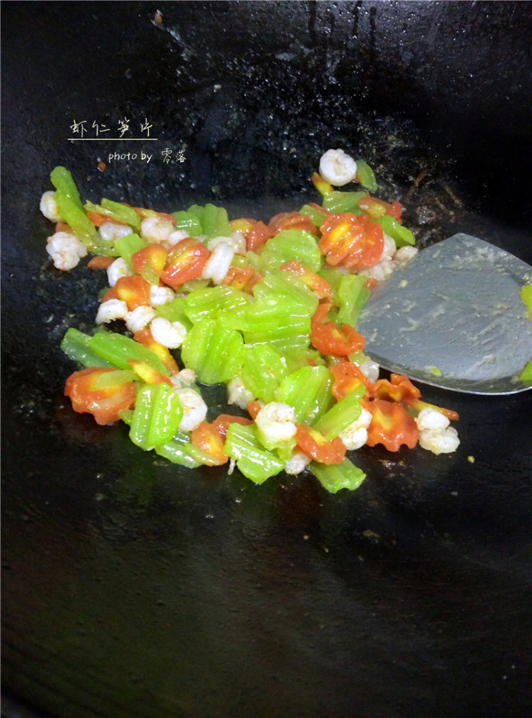 虾仁笋片步骤8