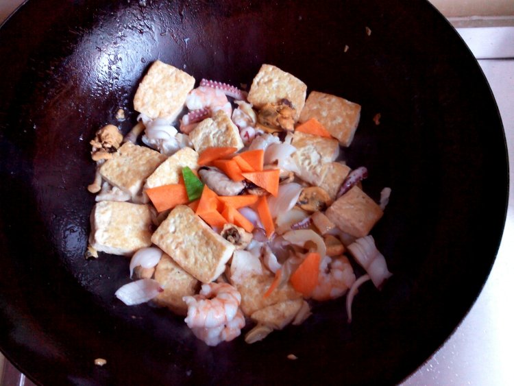 海鲜酱豆腐步骤6