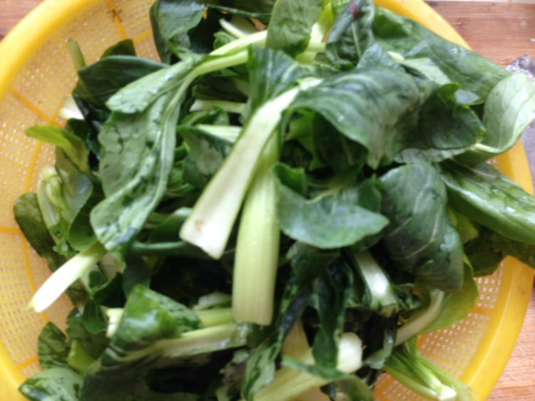 虾仁炒油菜步骤2