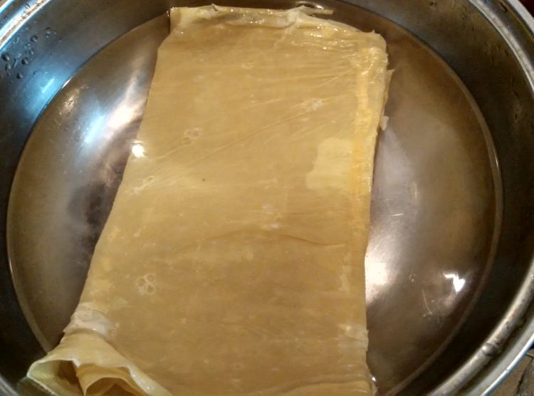虾仁香菇腐皮卷步骤7