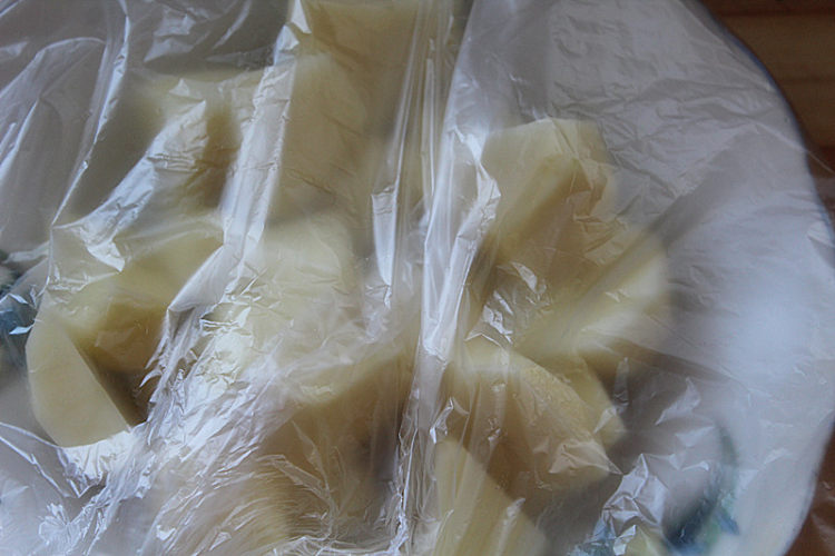 土豆虾泥饼步骤2