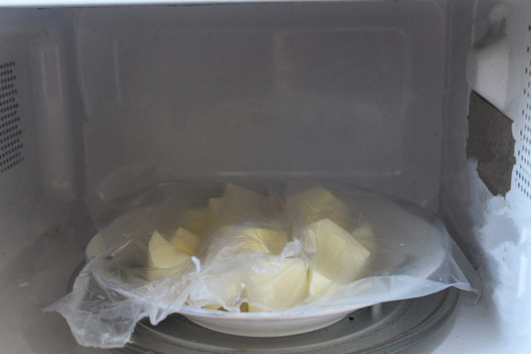 土豆虾泥饼步骤3