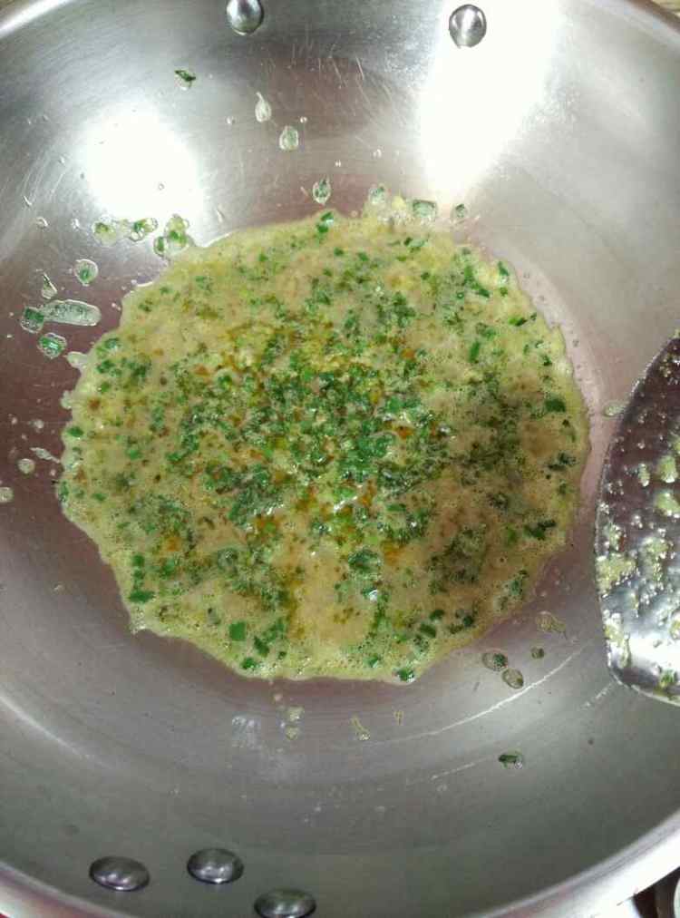 虾仁春卷步骤5