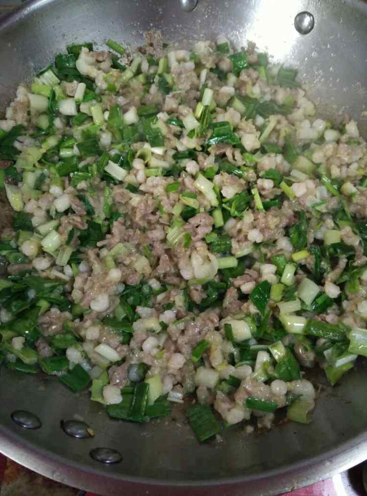 虾仁春卷步骤10