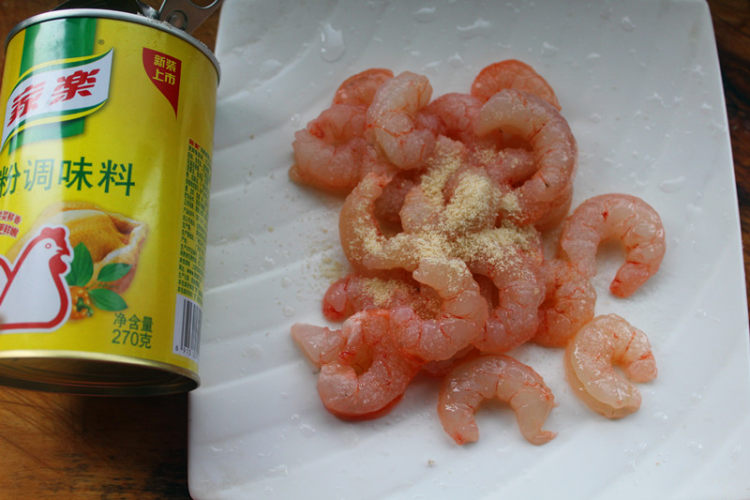 酥脆炸虾仁步骤2