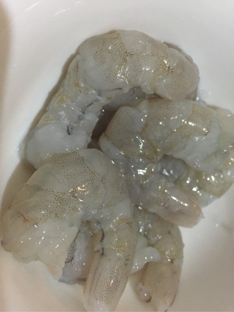 虾仁豆腐丸子步骤1