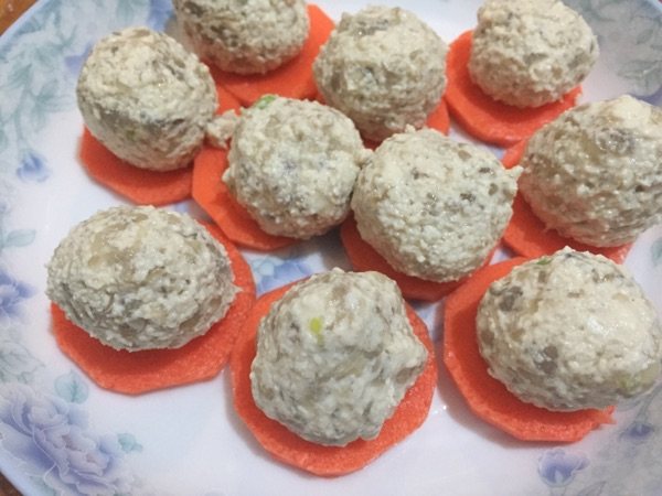 虾仁豆腐丸子步骤5