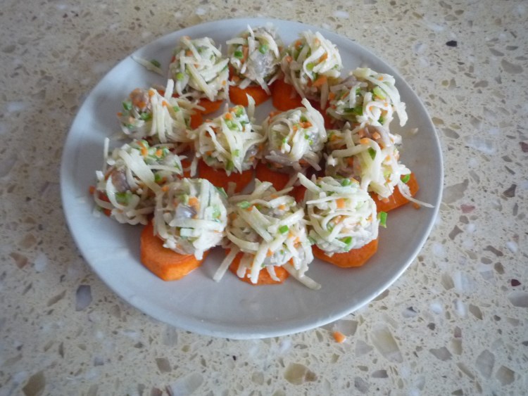 虾仁土豆蒸丸子步骤8