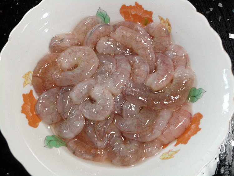 虾仁冷馄饨步骤3