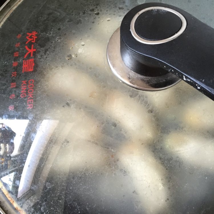 西葫芦虾仁锅贴步骤21
