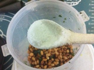 【手工美食】虾仁青酱步骤5