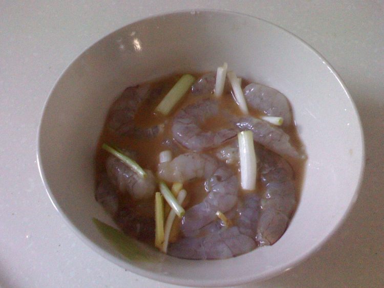 三色炒丁步骤1