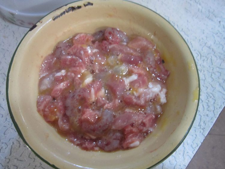 紫菜虾仁鸡蛋汤步骤2