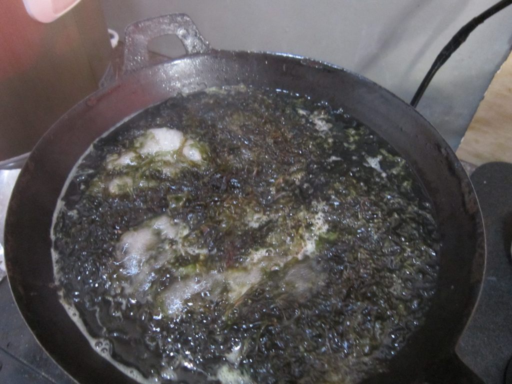 紫菜虾仁鸡蛋汤步骤3