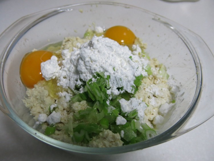 蒸虾仁豆腐丸子步骤5