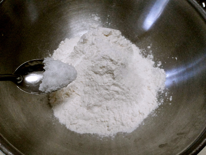 白菜虾蓉生煎包步骤1