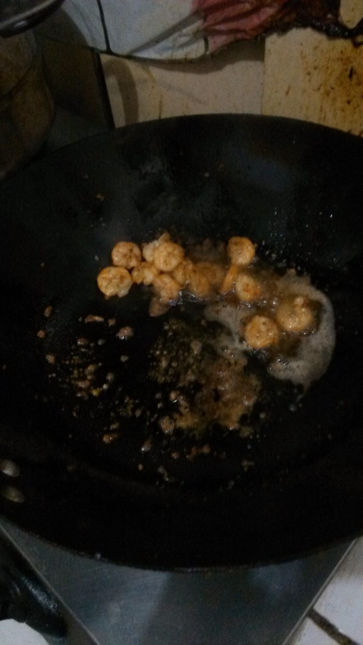虾仁炒玉米步骤5