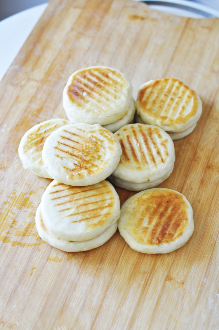 虾仁玉米馅饼步骤8