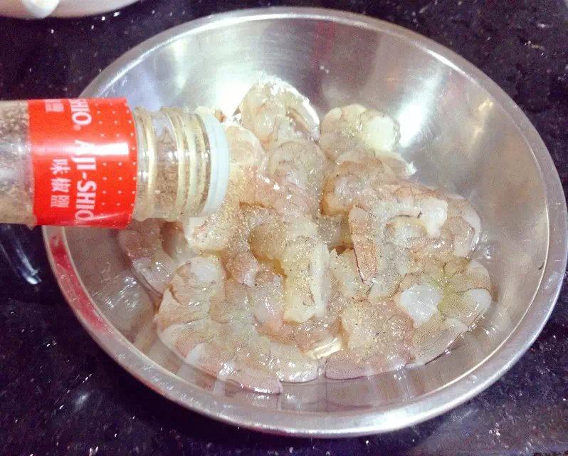 虾仁捞饭步骤2