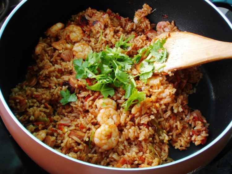 虾仁焖饭步骤12