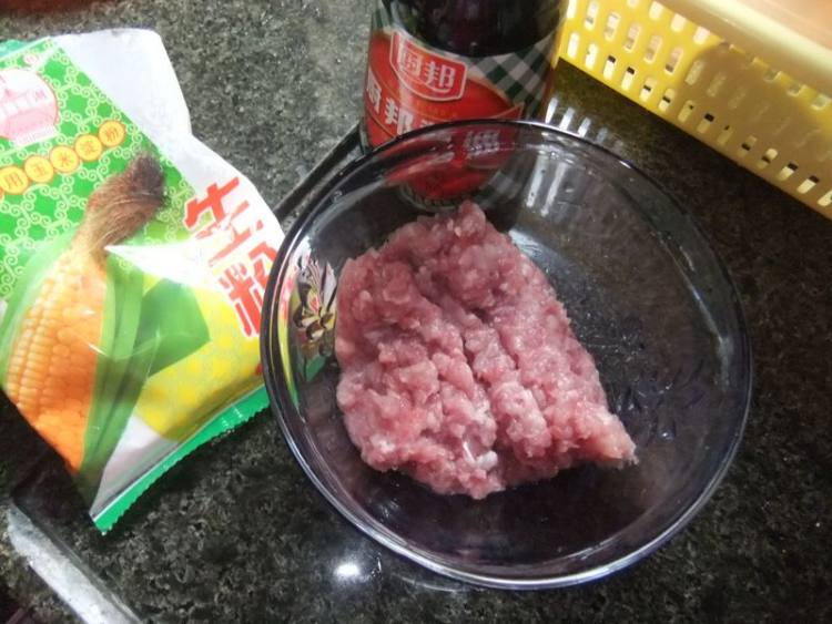 虾仁炒肉沫步骤3