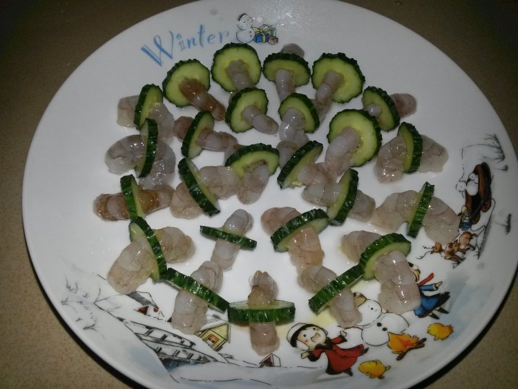 鲜蔬烩虾仁步骤2