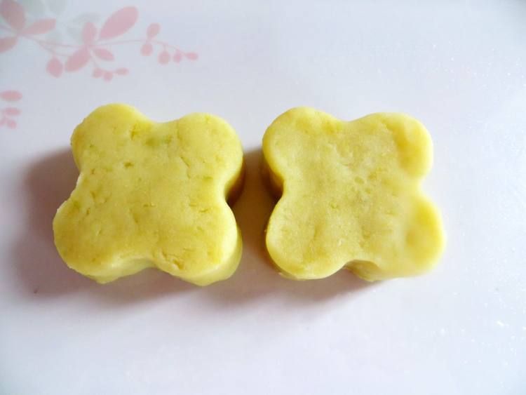 番茄虾仁奶香土豆泥步骤7