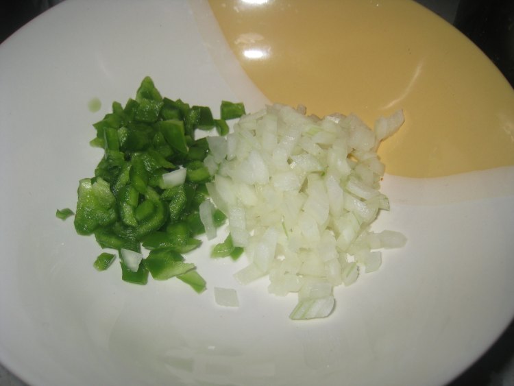 番茄虾仁拌面步骤5