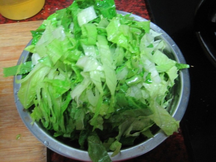 虾仁炒生菜步骤4