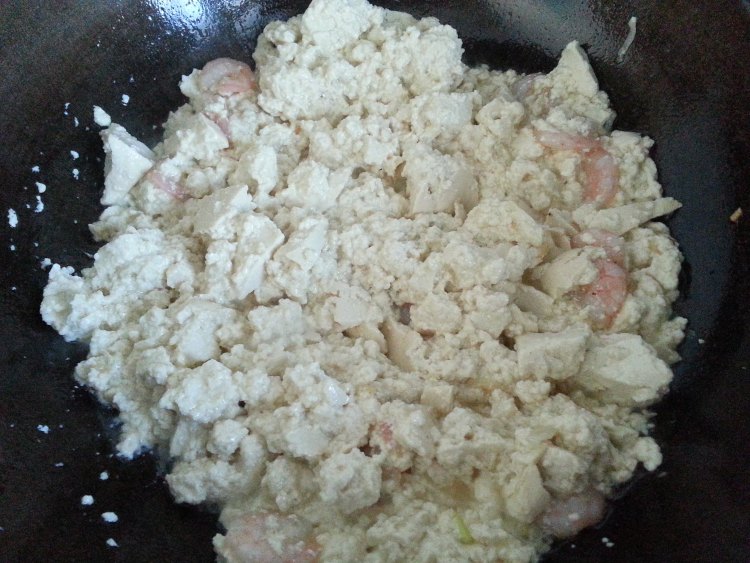 虾仁碎豆腐步骤8
