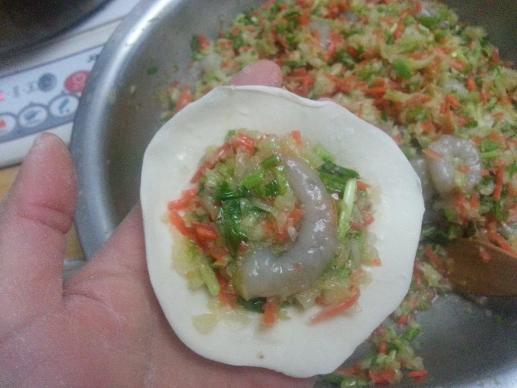 虾仁白菜蒜苗蒸饺步骤17