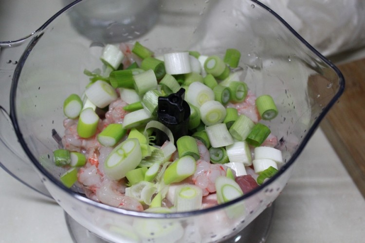 猪肉虾仁白菜水饺步骤3
