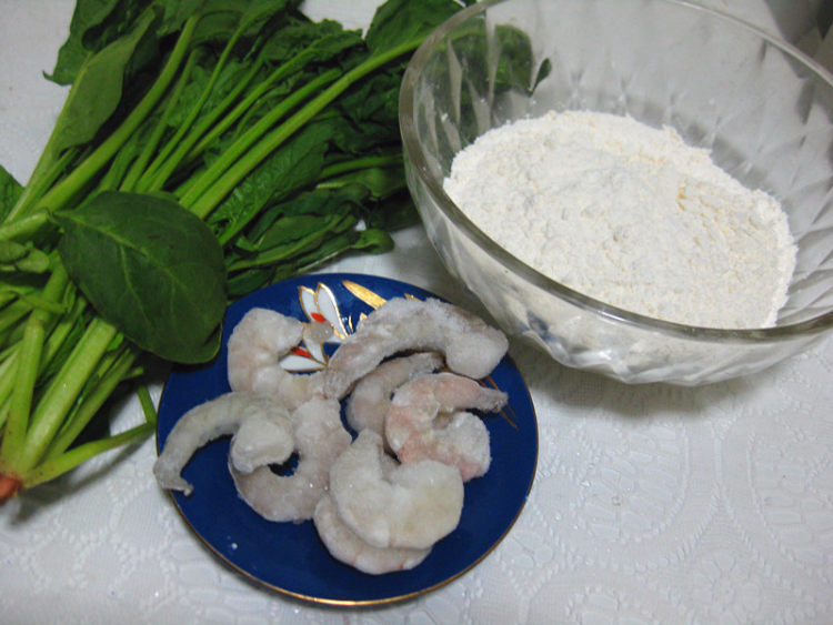 虾仁菠菜疙瘩汤步骤1