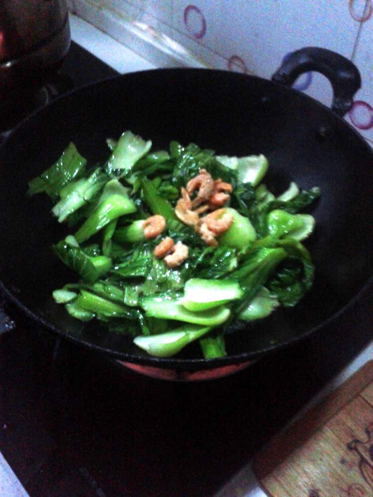 小油菜炒虾仁步骤7