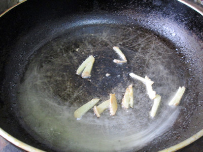 豌豆虾仁烩玉子豆腐步骤7