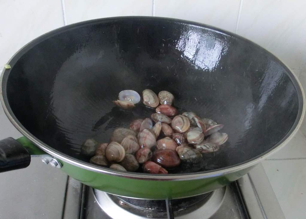 黄豆文蛤豆腐汤步骤4