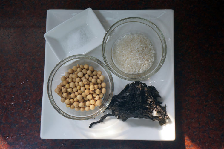 紫菜咸豆浆步骤1