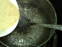 紫菜虾皮玉米粥步骤6