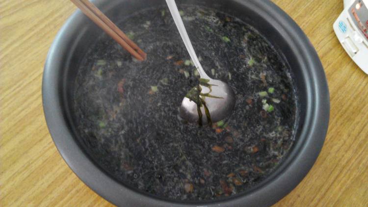 烫紫菜步骤4