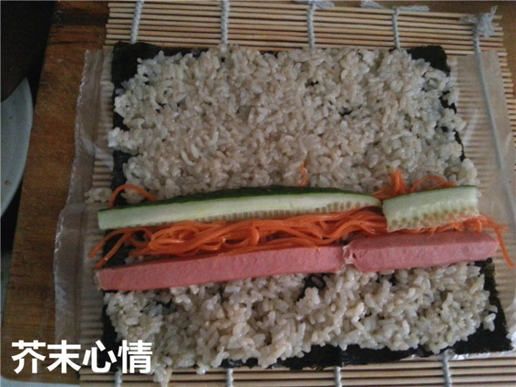 杂蔬紫菜饭卷步骤7